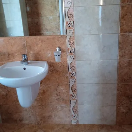 Hristovi Casa de hóspedes 2*