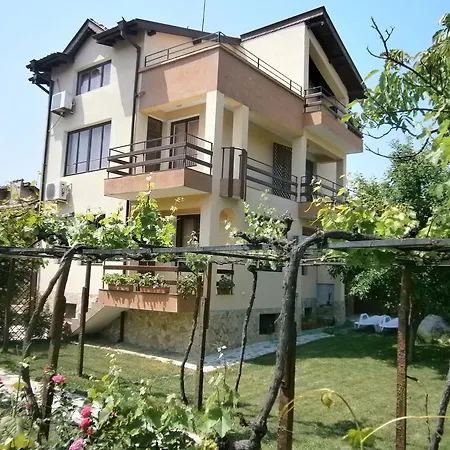 Hristovi 2*